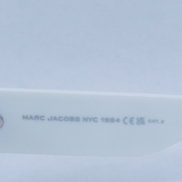 Marc Jacobs MARC694/G/S 0HYMIC Sunglasses White Oval Frame, Grey Mirror Lenses - Picture 9 of 11